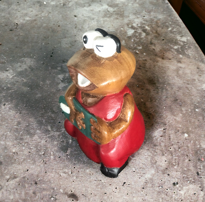 Grenouille en bois : "Suzanne"